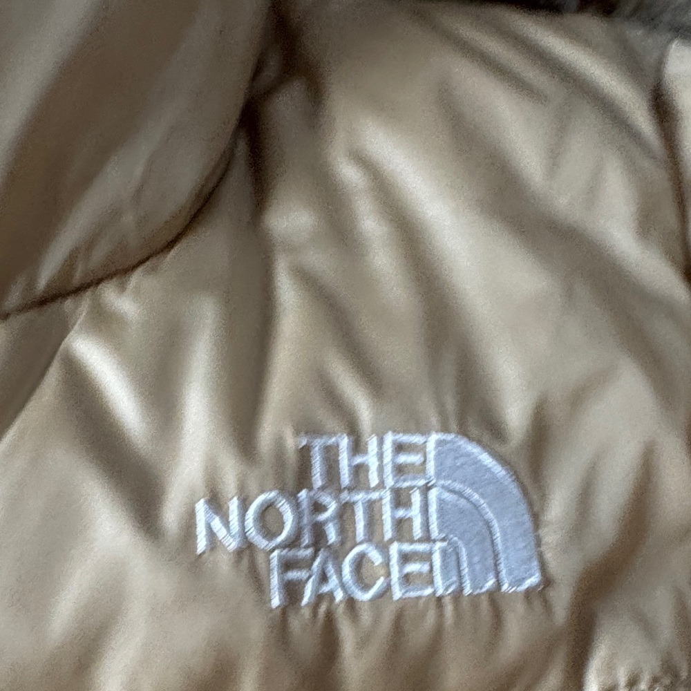 The North Face Women's Puffer Jacket - Beige - Picture 2 of 4
